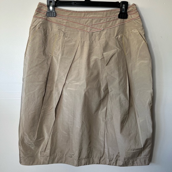 NWT Pile Ou Face Paris Tan Contrast Stitch Skirt, 6 - Picture 1 of 9